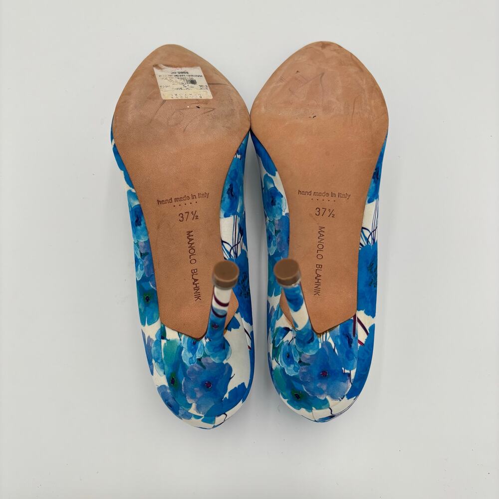 Manolo Blahnik Hangisi 105 Blue Floral Print Satin Crystal Buckle Pump Size 37.5 - Picture 3 of 12